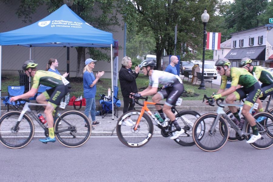 Bike racing photo